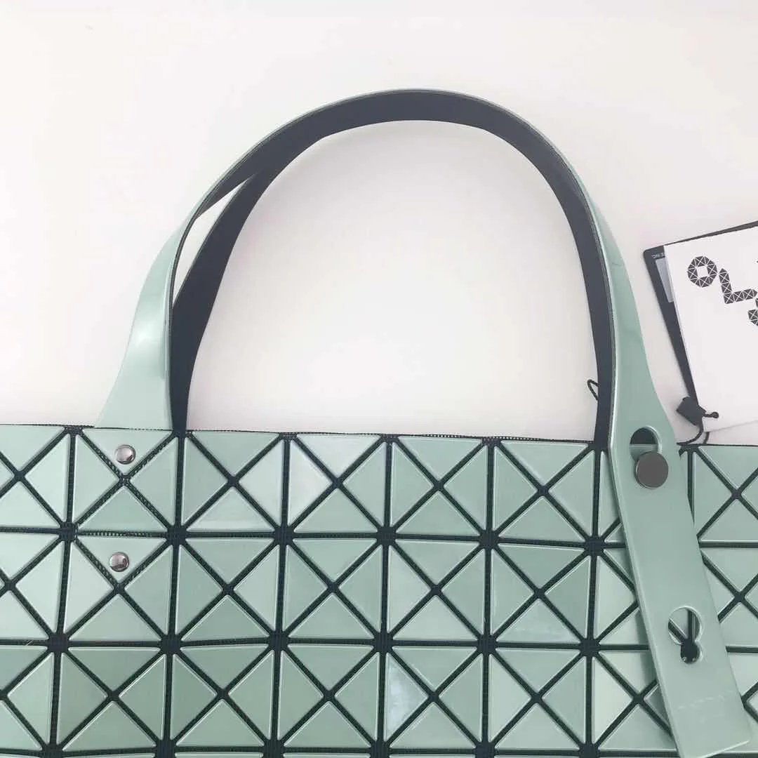 Классические Сумки Женские Issey Miyake 5890391