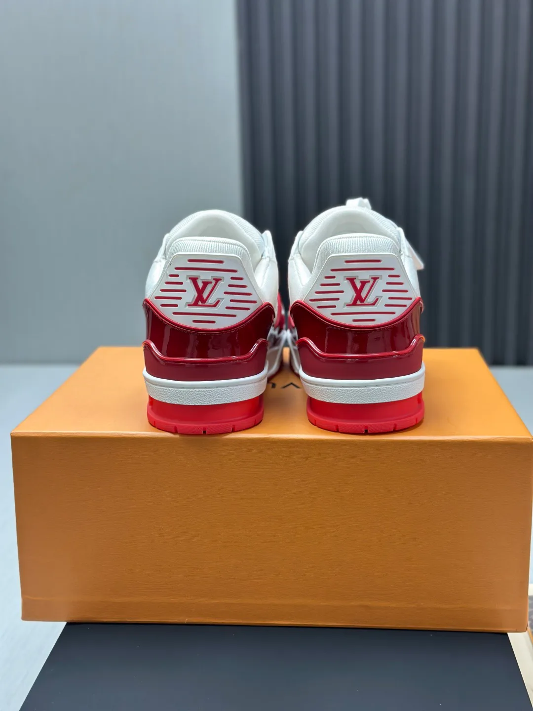 Кроссовки Женские Louis Vuitton 271936