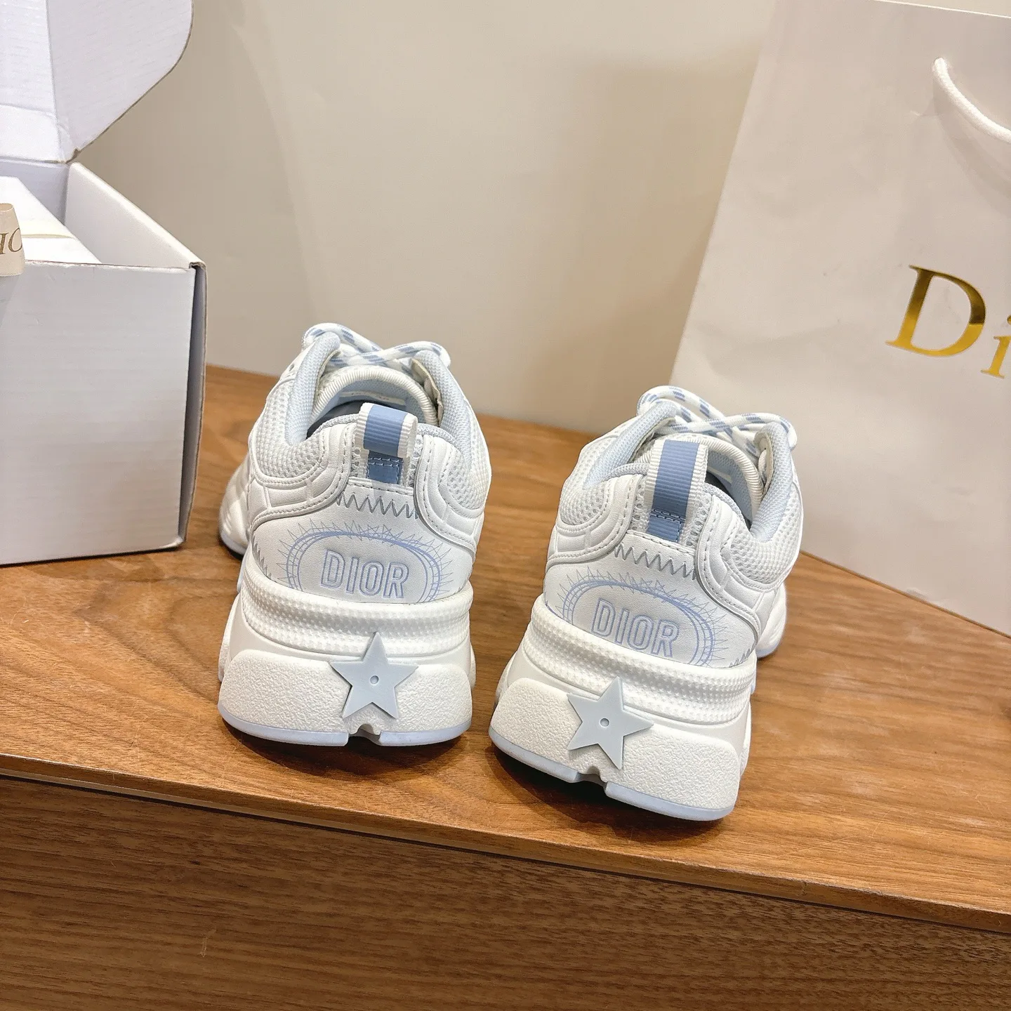 Кроссовки Женские Christian Dior 11647854