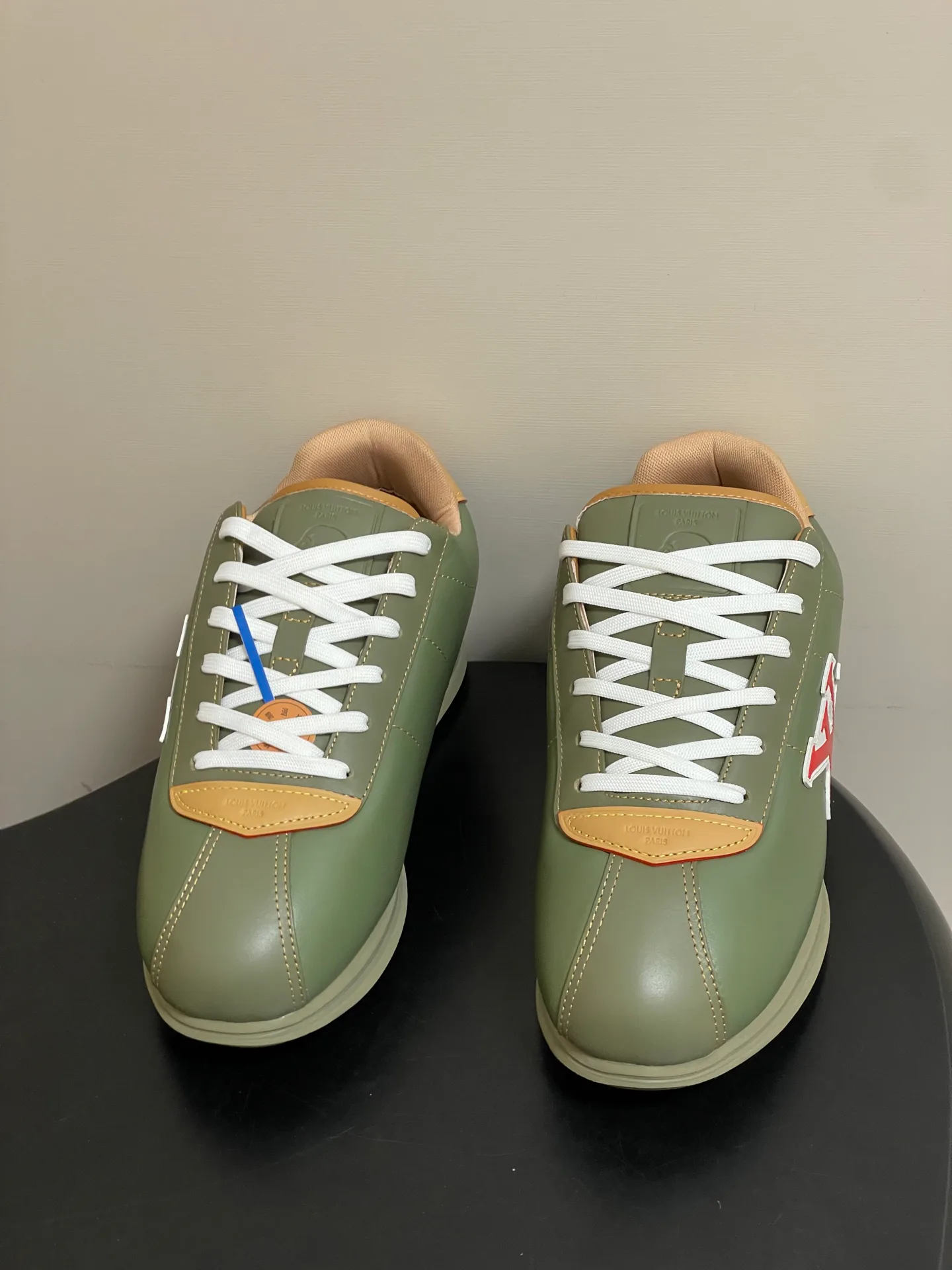 Кроссовки Женские Louis Vuitton 725610