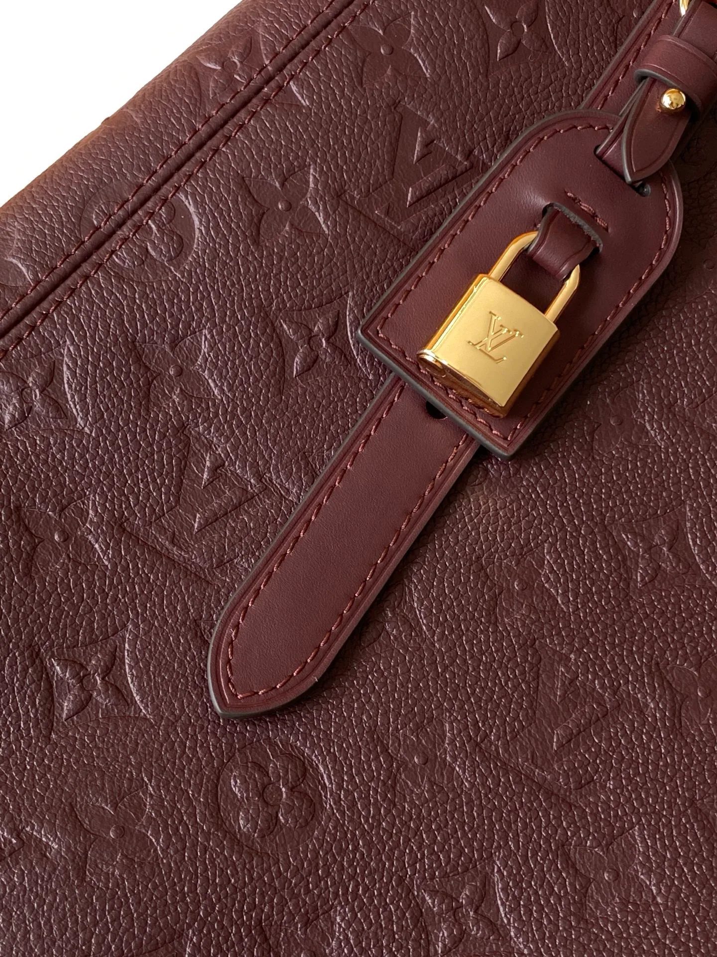 Классические Сумки Женские Louis Vuitton 17813552