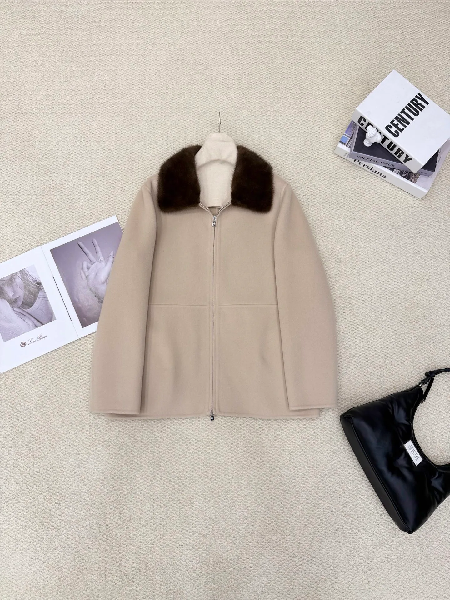 Пальто Женские Loro Piana 18578178