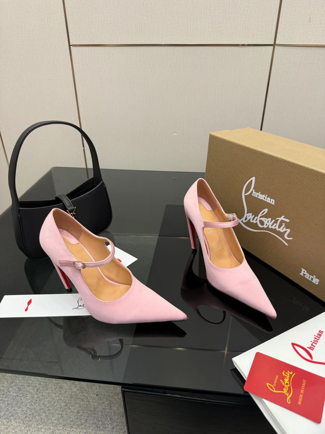 Туфли Женские Christian Louboutin 5052083