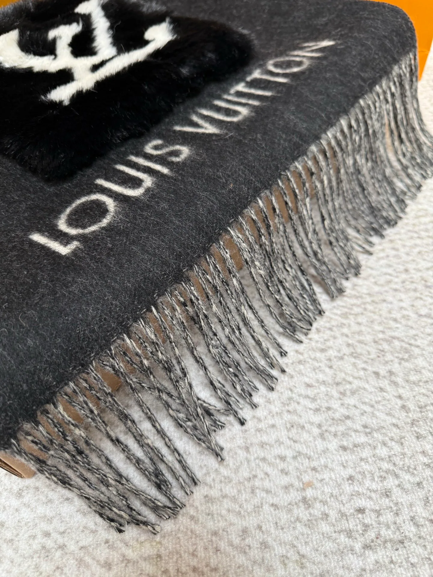 Шарфы Louis Vuitton 287782