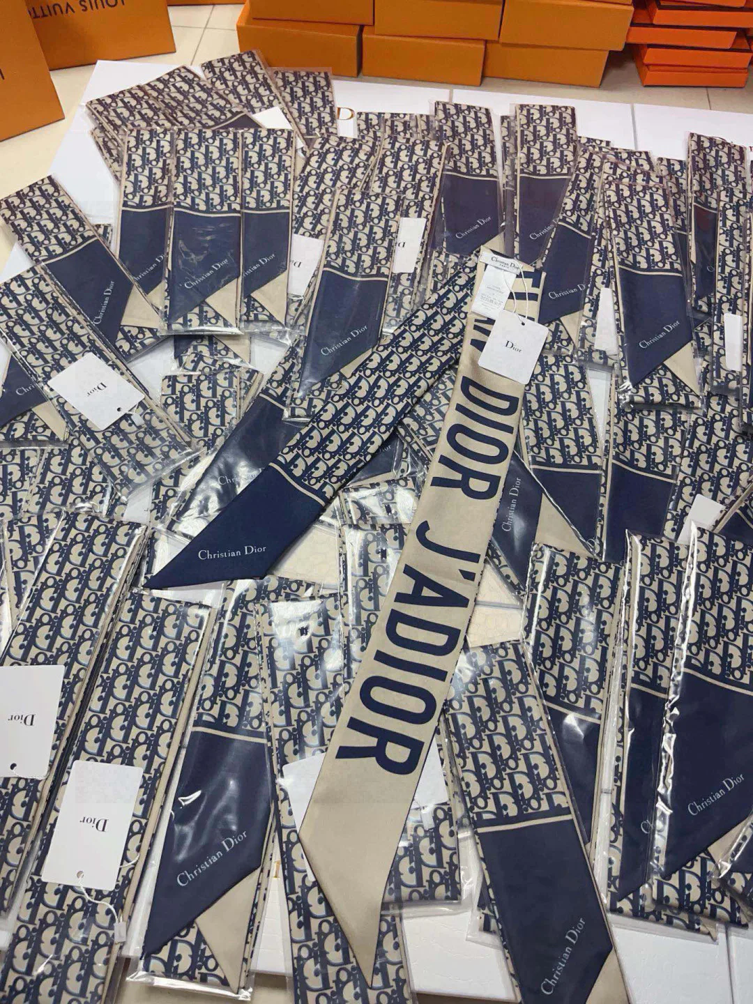 Шарфы Christian Dior 34679