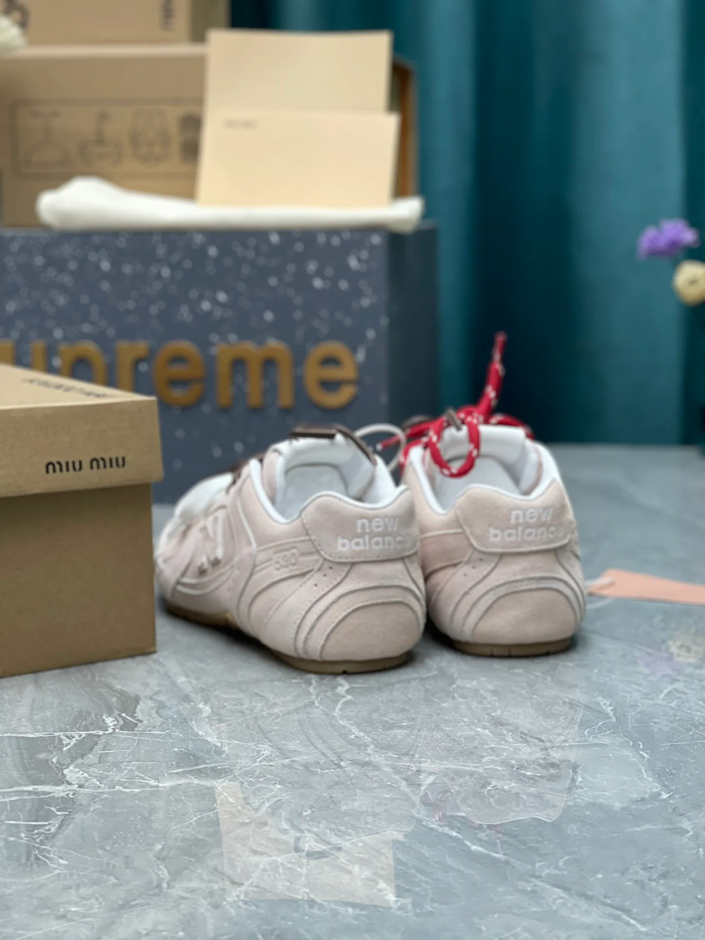 Кроссовки Женские Miu Miu 11567596