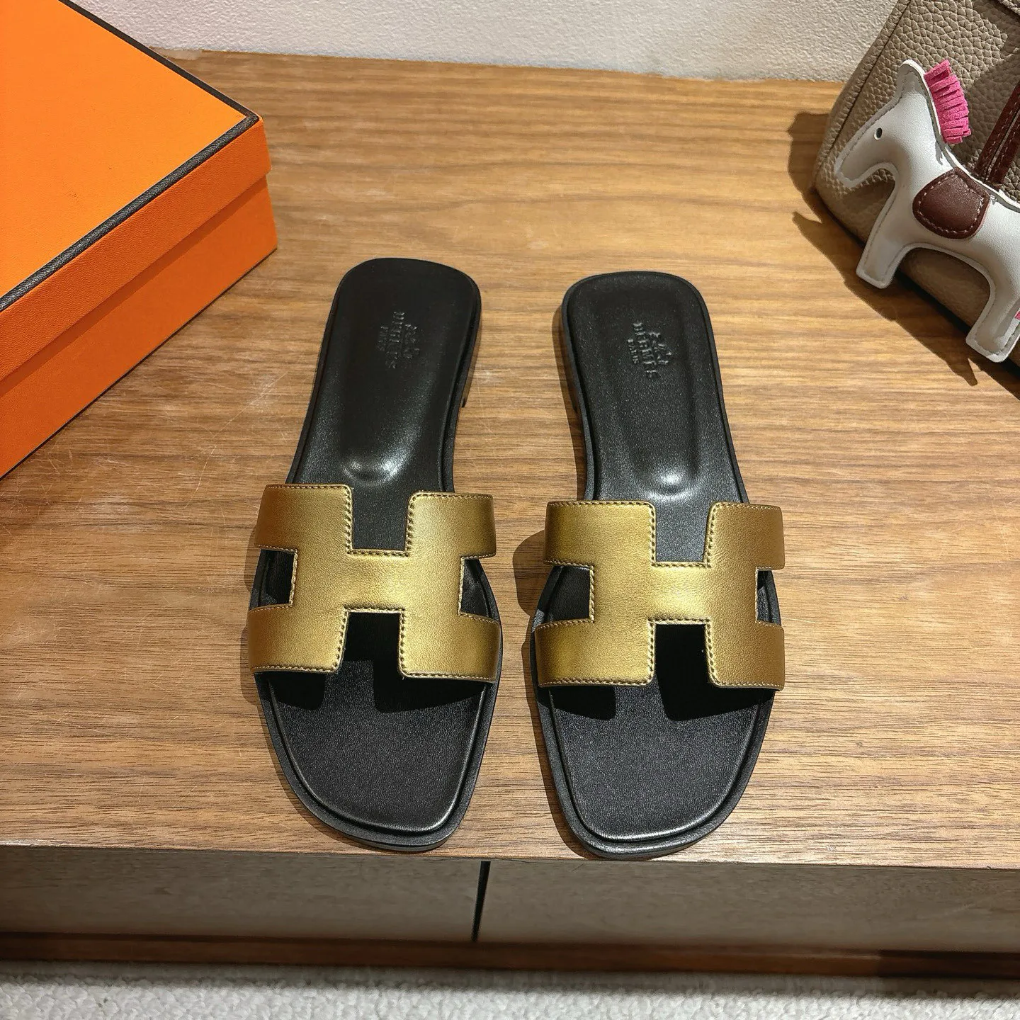 Шлепанцы Женские Hermes 396978