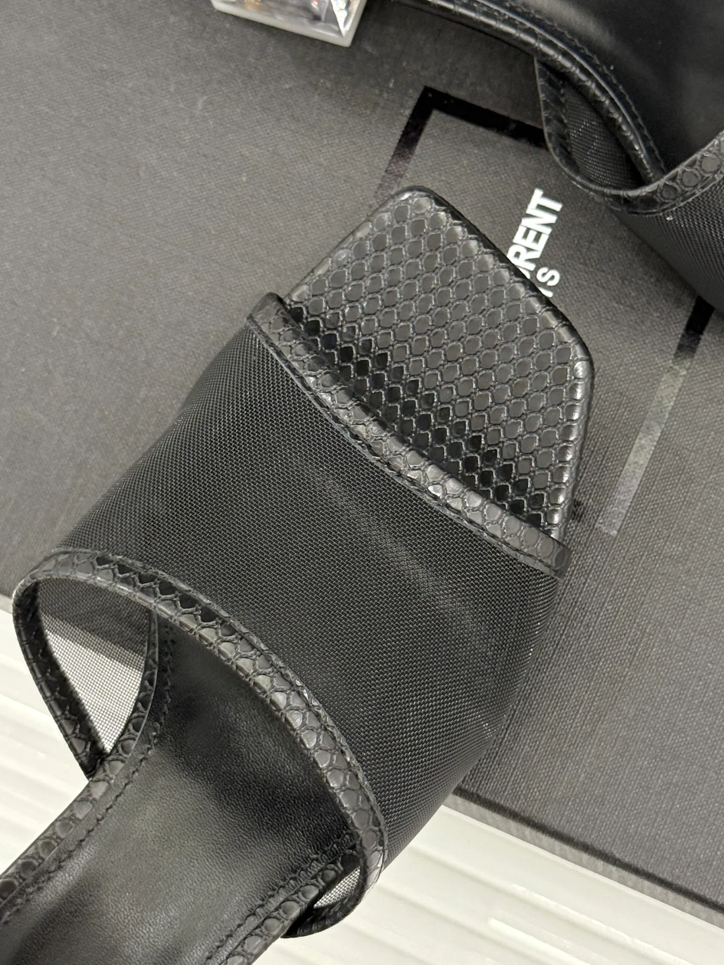 Босоножки Женские Saint Laurent 17024885