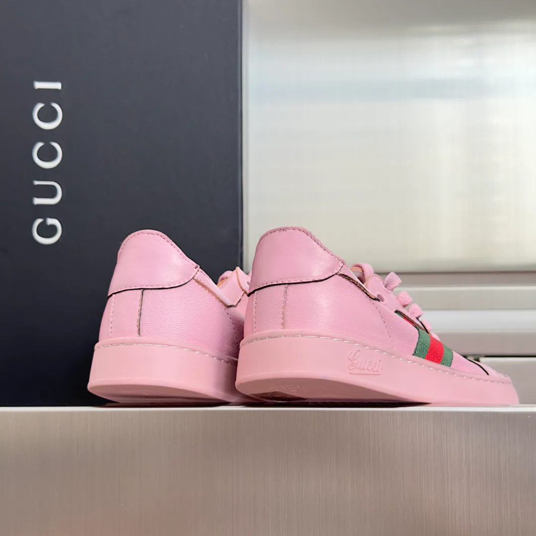 Кроссовки Женские Gucci 19547651