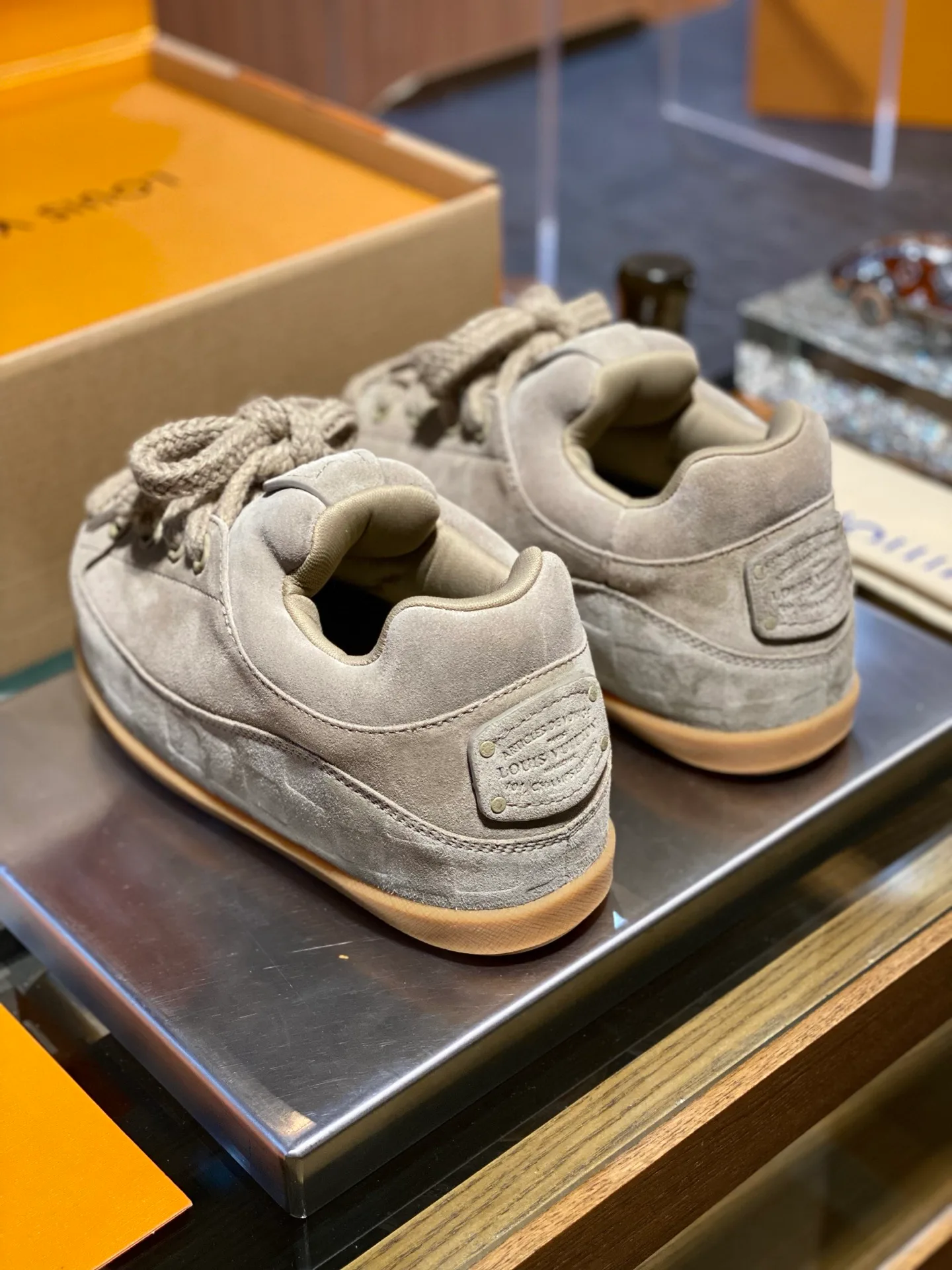 Кроссовки Женские Louis Vuitton 5543058