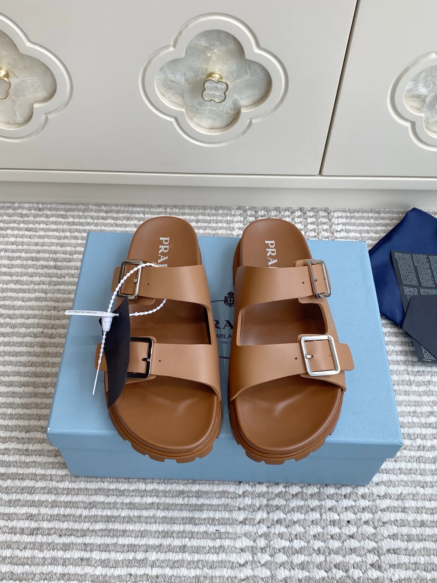 Сандалии Женские Prada 13268620