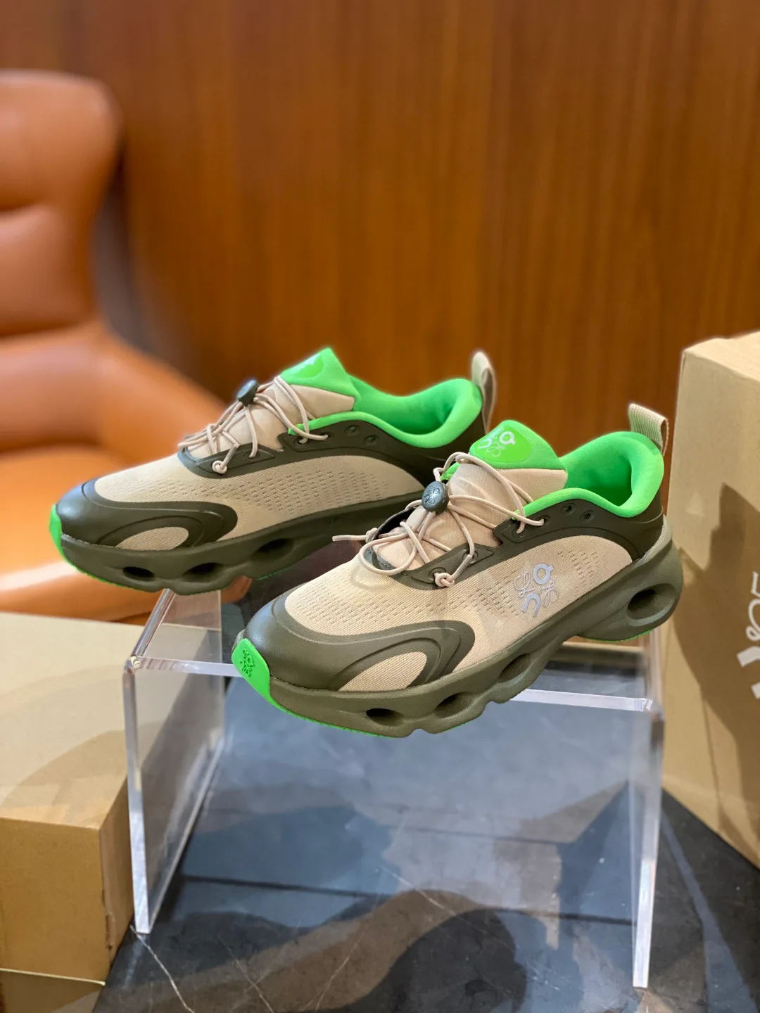 Кроссовки Женские Loewe 386640