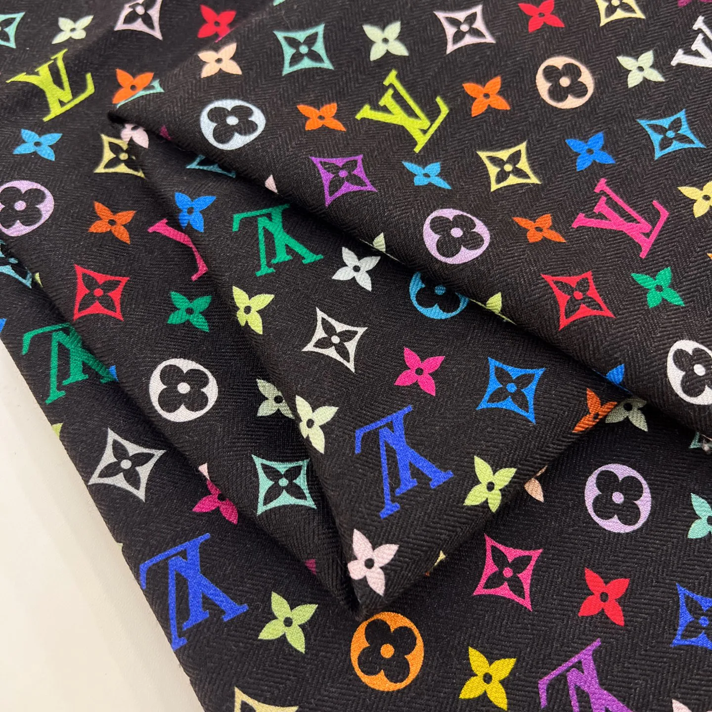 Шарфы Louis Vuitton 5904744