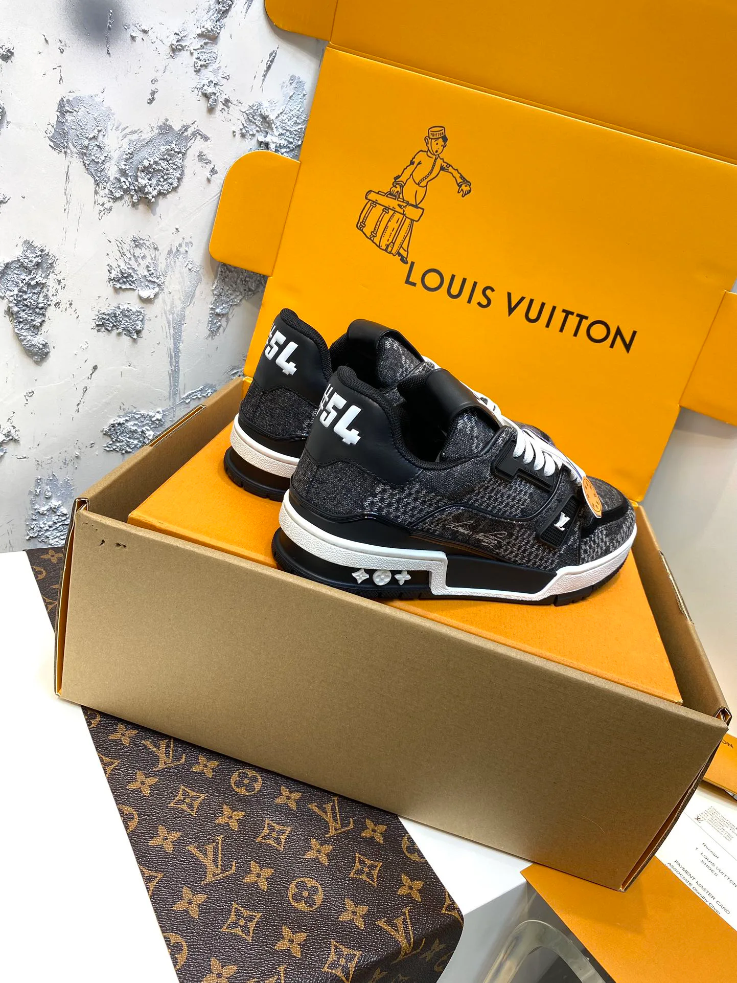 Кроссовки Мужские Louis Vuitton 5058054
