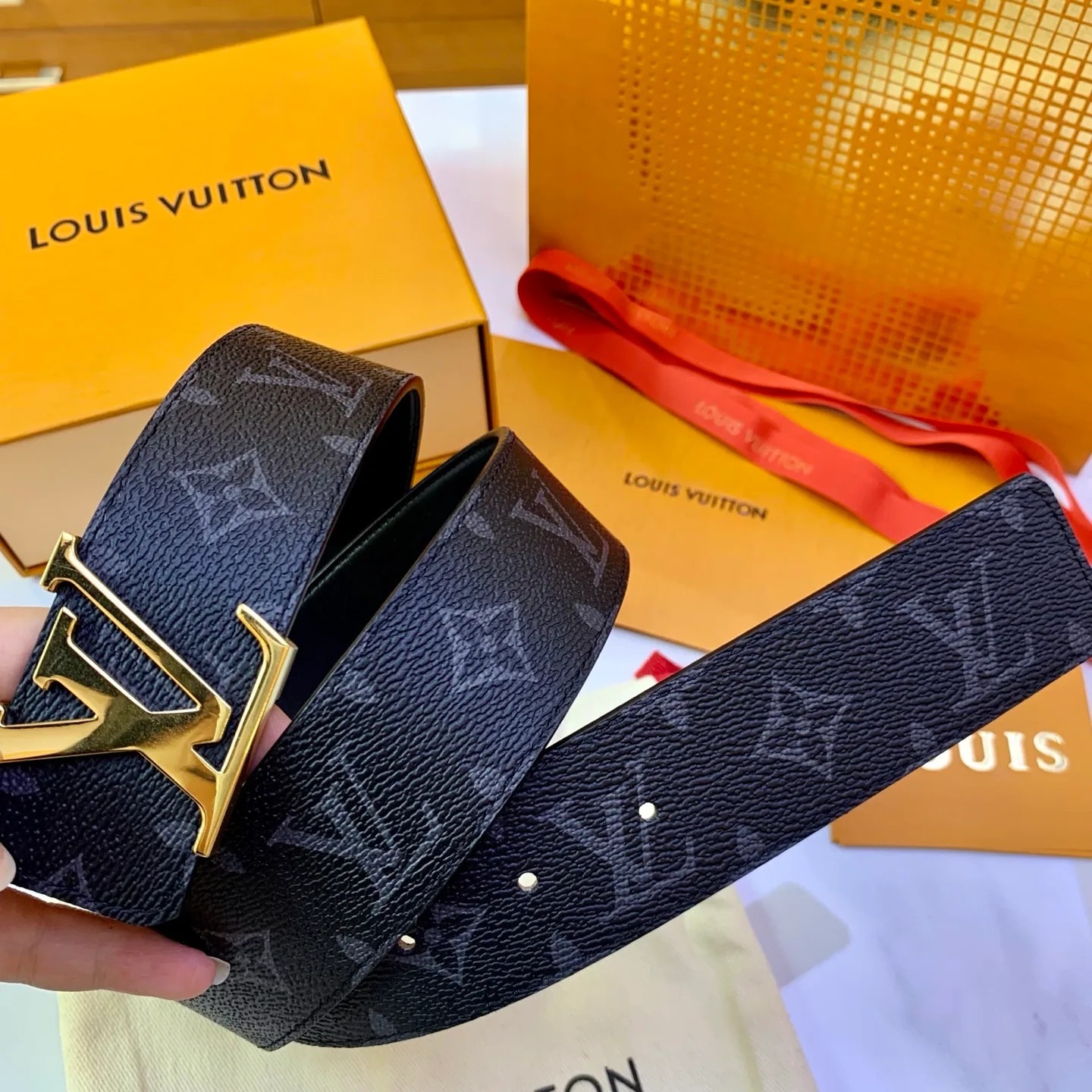 Ремни Louis Vuitton 17682155
