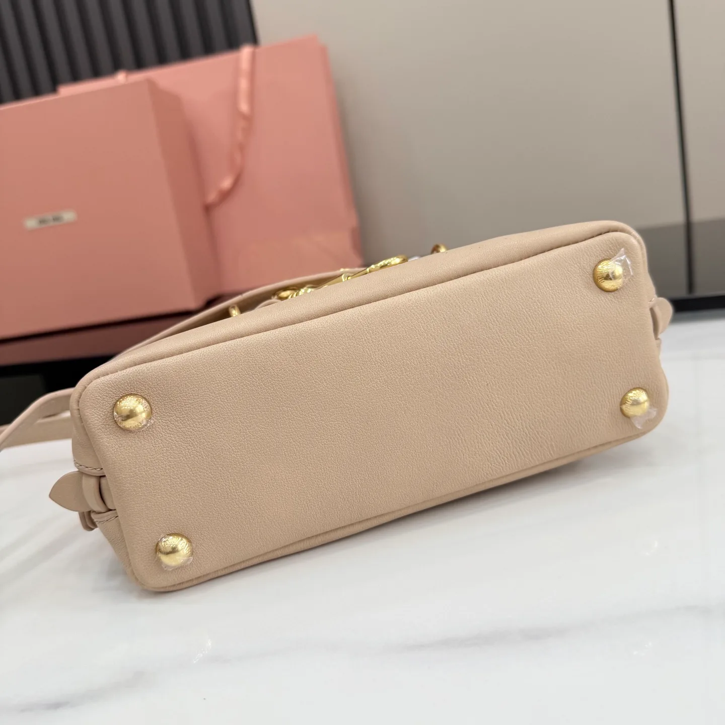 Классические Сумки Женские Miu Miu 11872250