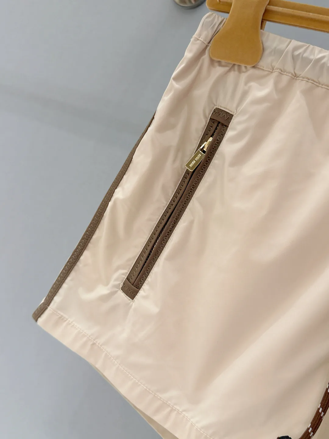 Шорты Женские Miu Miu 10994084