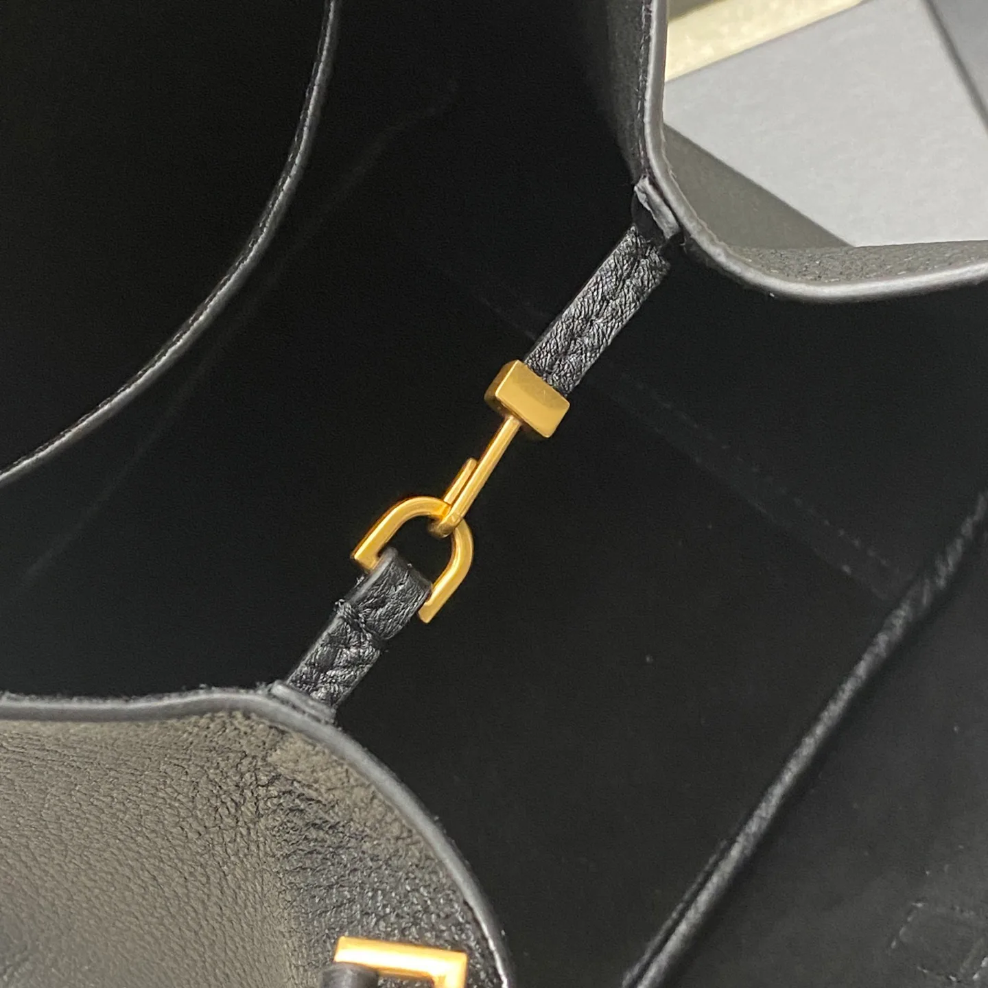 Классические Сумки Женские Saint Laurent 13435319