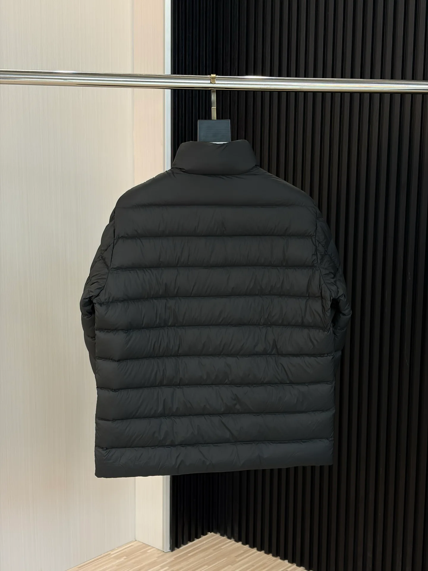 Куртки И Пуховики Мужские Moncler 18218454