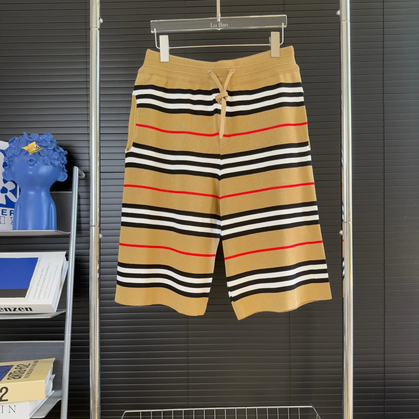 Шорты Женские Burberry 10952475