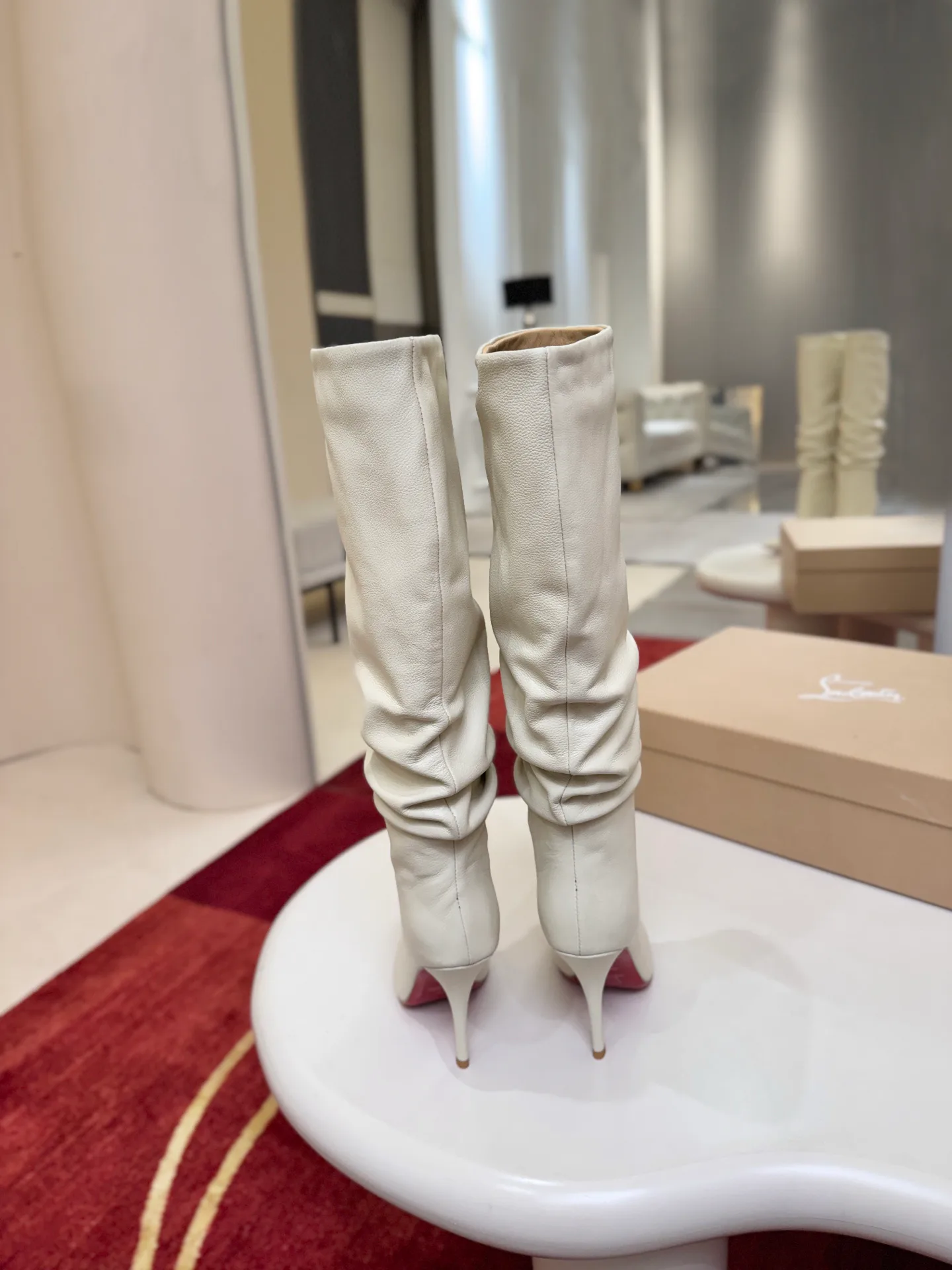 Сапоги Женские Christian Louboutin 18500942