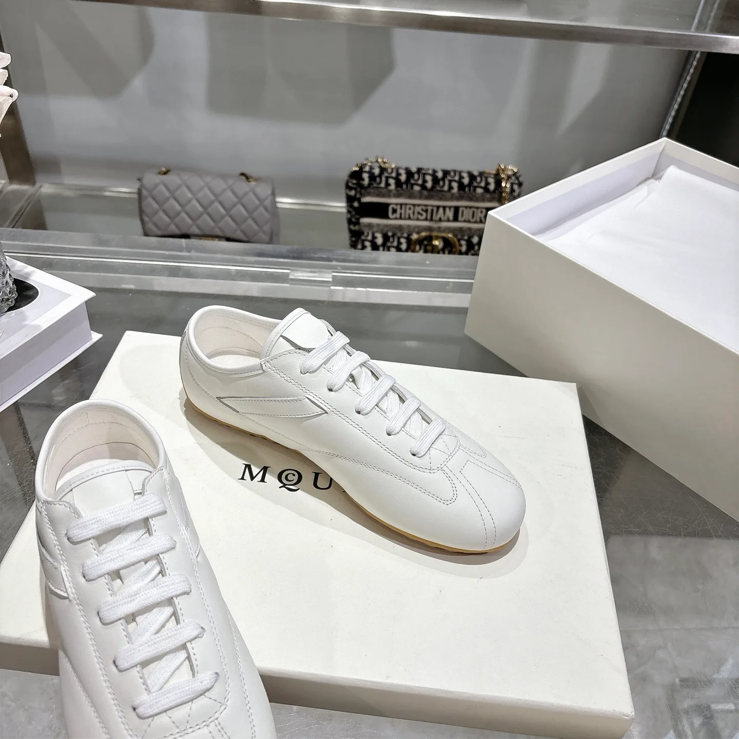 Кроссовки Женские Alexander Mcqueen 12208660