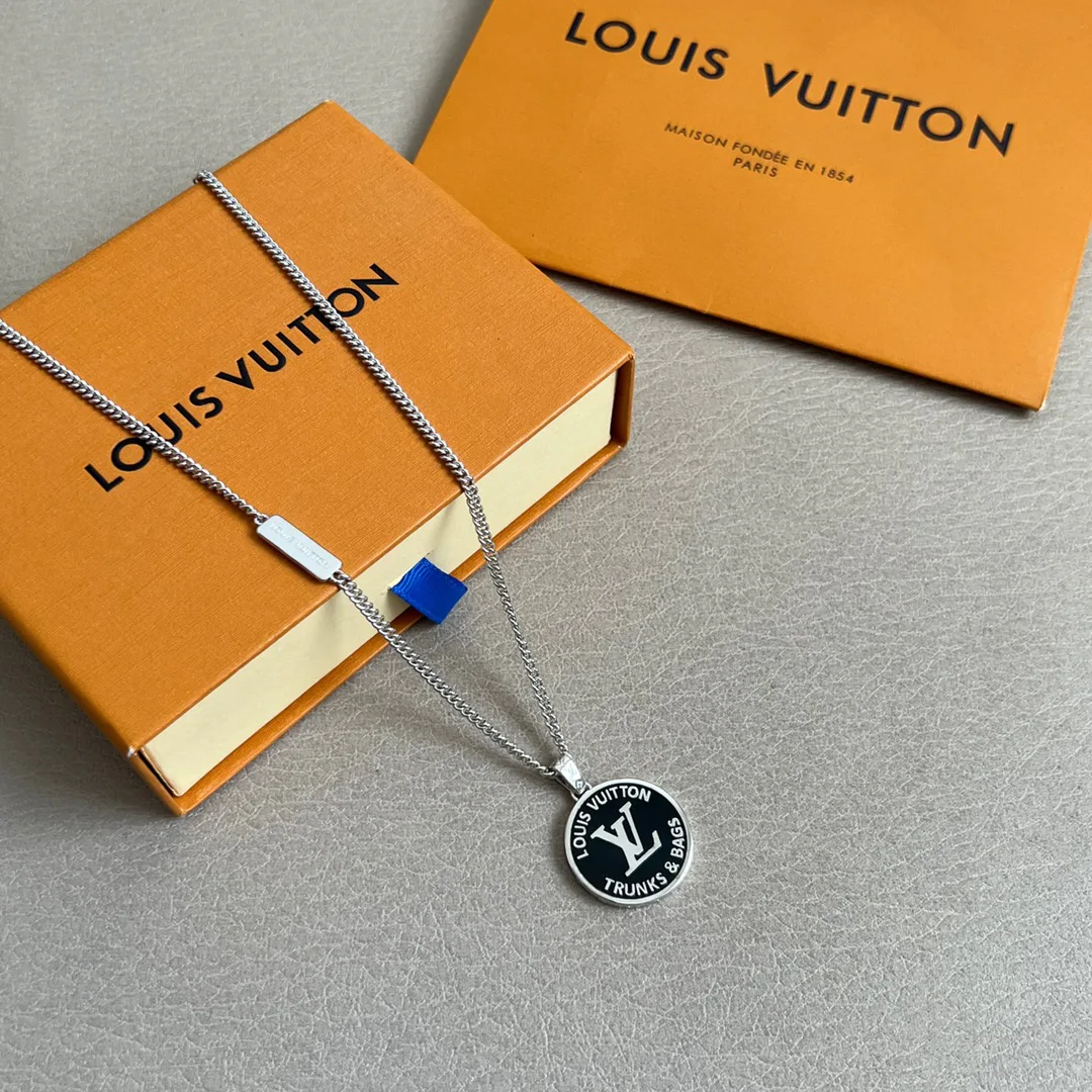 Бижутерия Louis Vuitton 99332