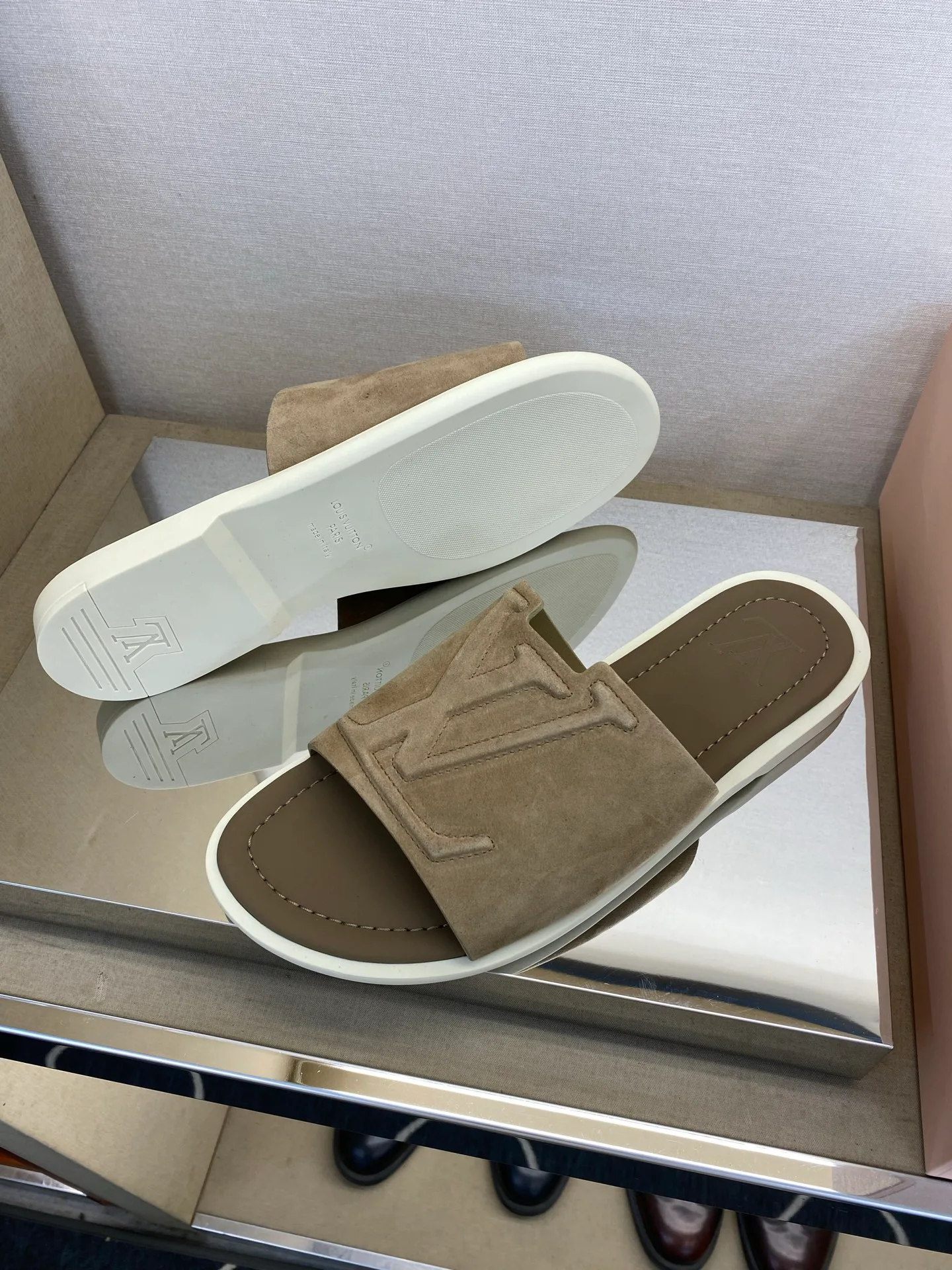 Сандалии Мужские Louis Vuitton 11767905