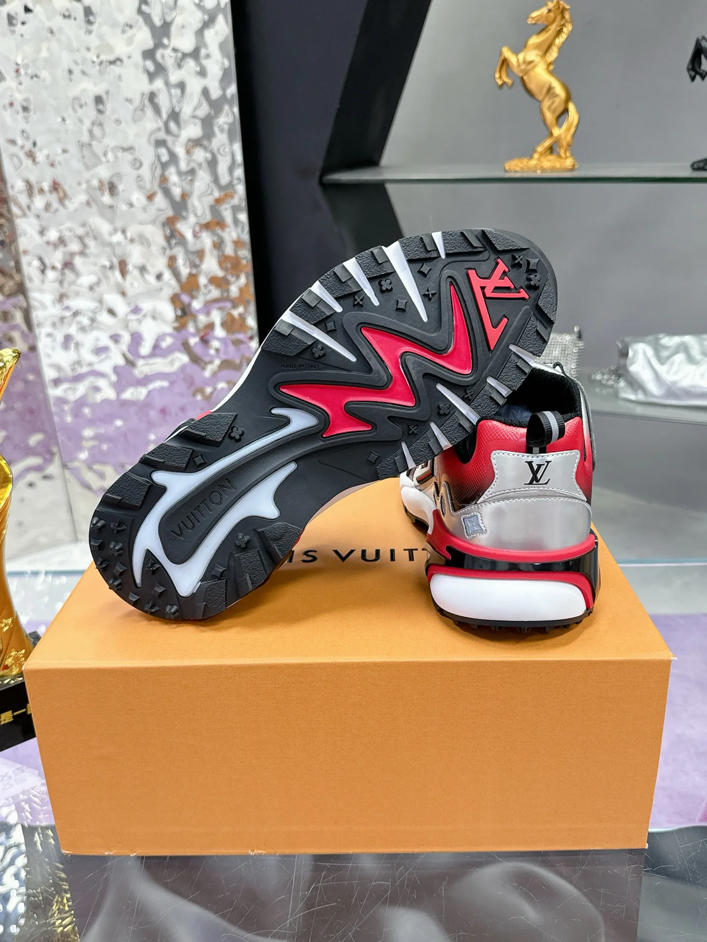 Кроссовки Мужские Louis Vuitton 841687