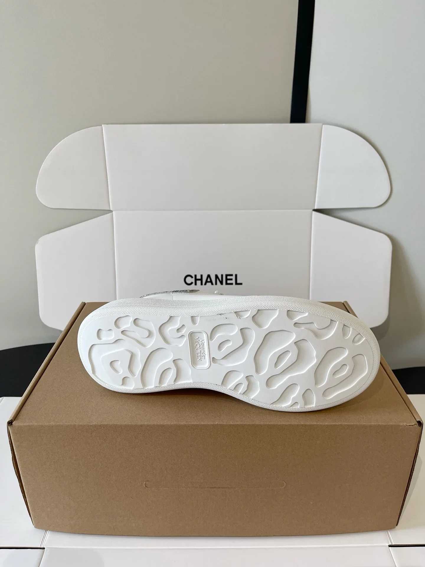 Кроссовки Женские Alexander Mcqueen 17898878