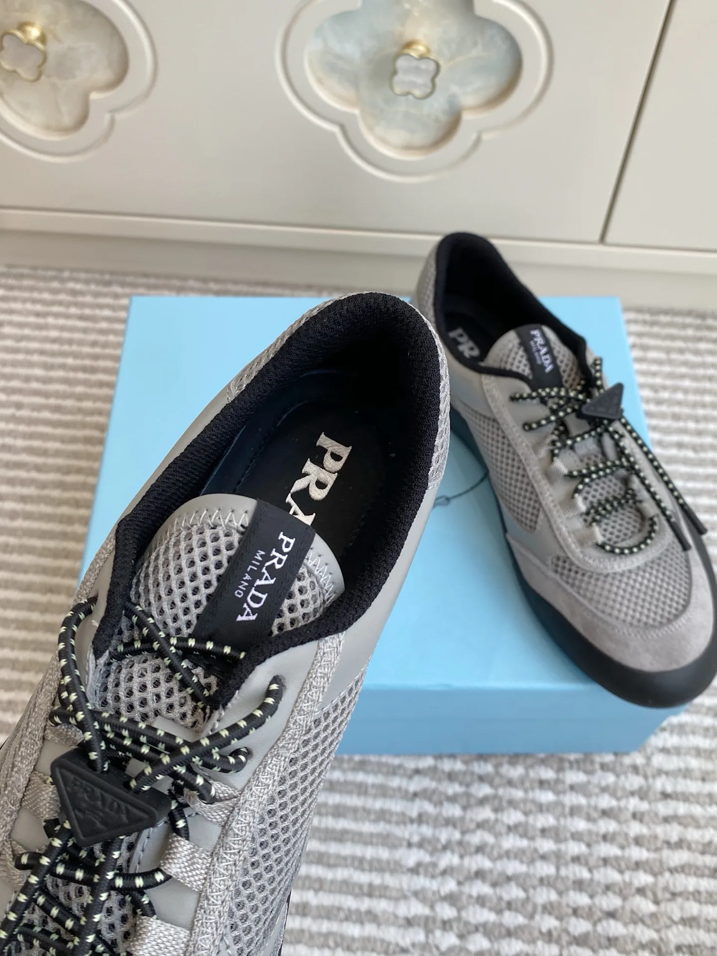 Кроссовки Женские Prada 13239497