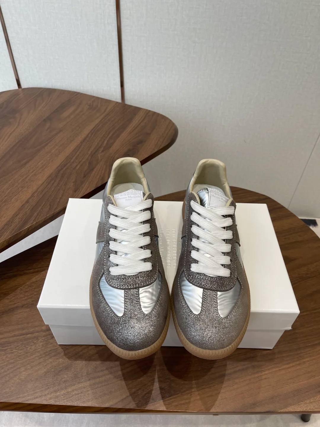 Кроссовки Женские Maison Margiela 11867620