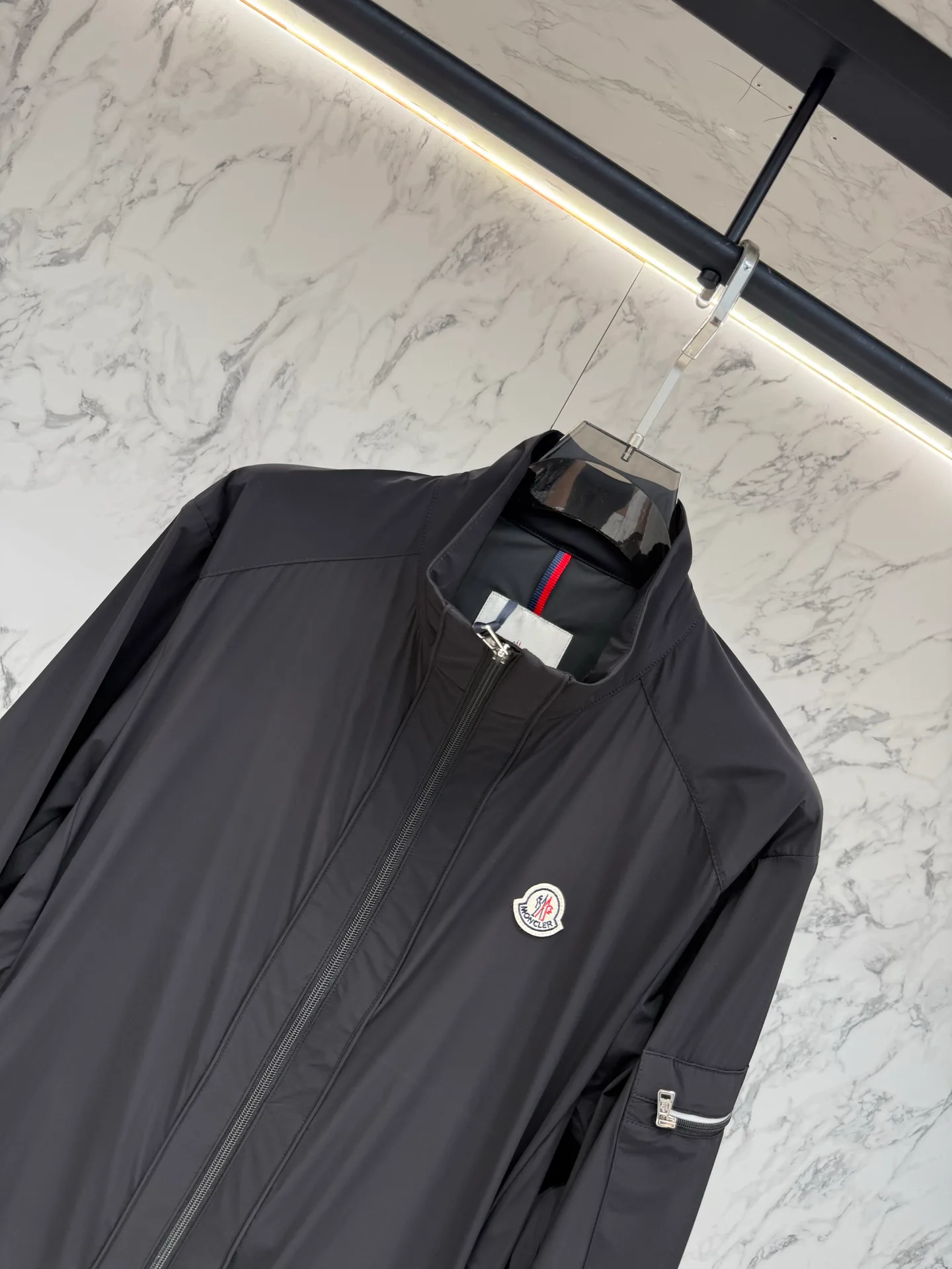Куртки И Пуховики Мужские Moncler 11512924