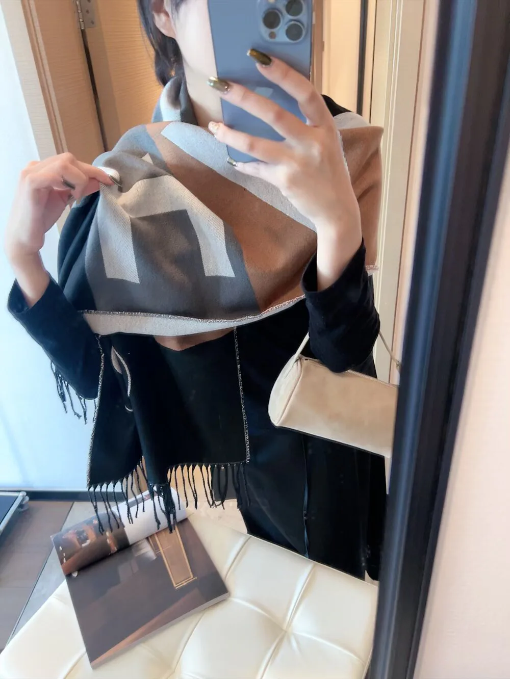 Шарфы Chanel 18002966