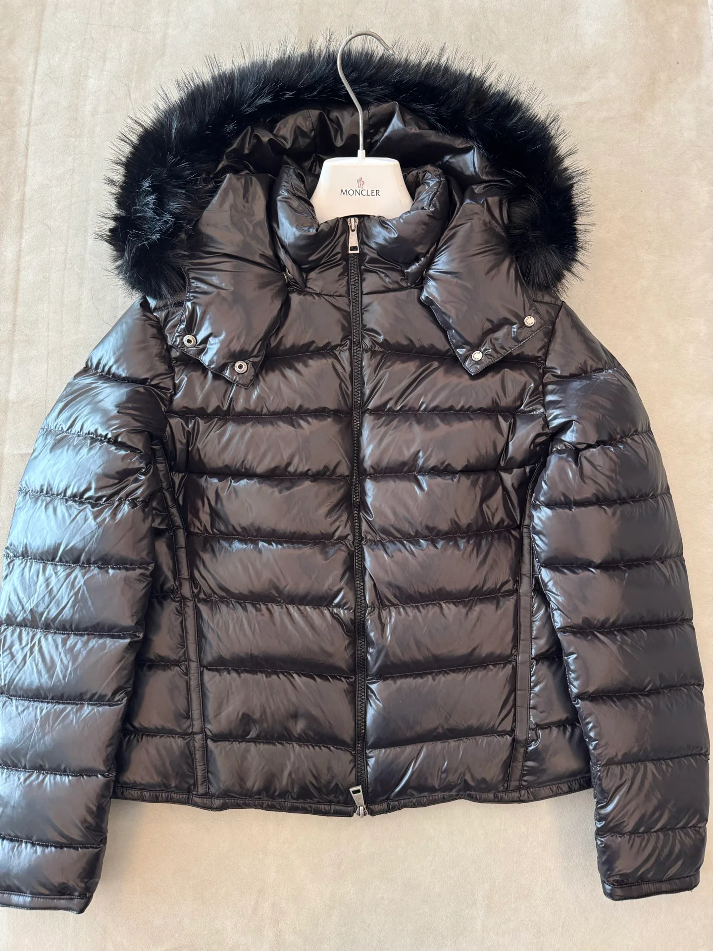 Куртки И Пуховики Женские Moncler 18829692