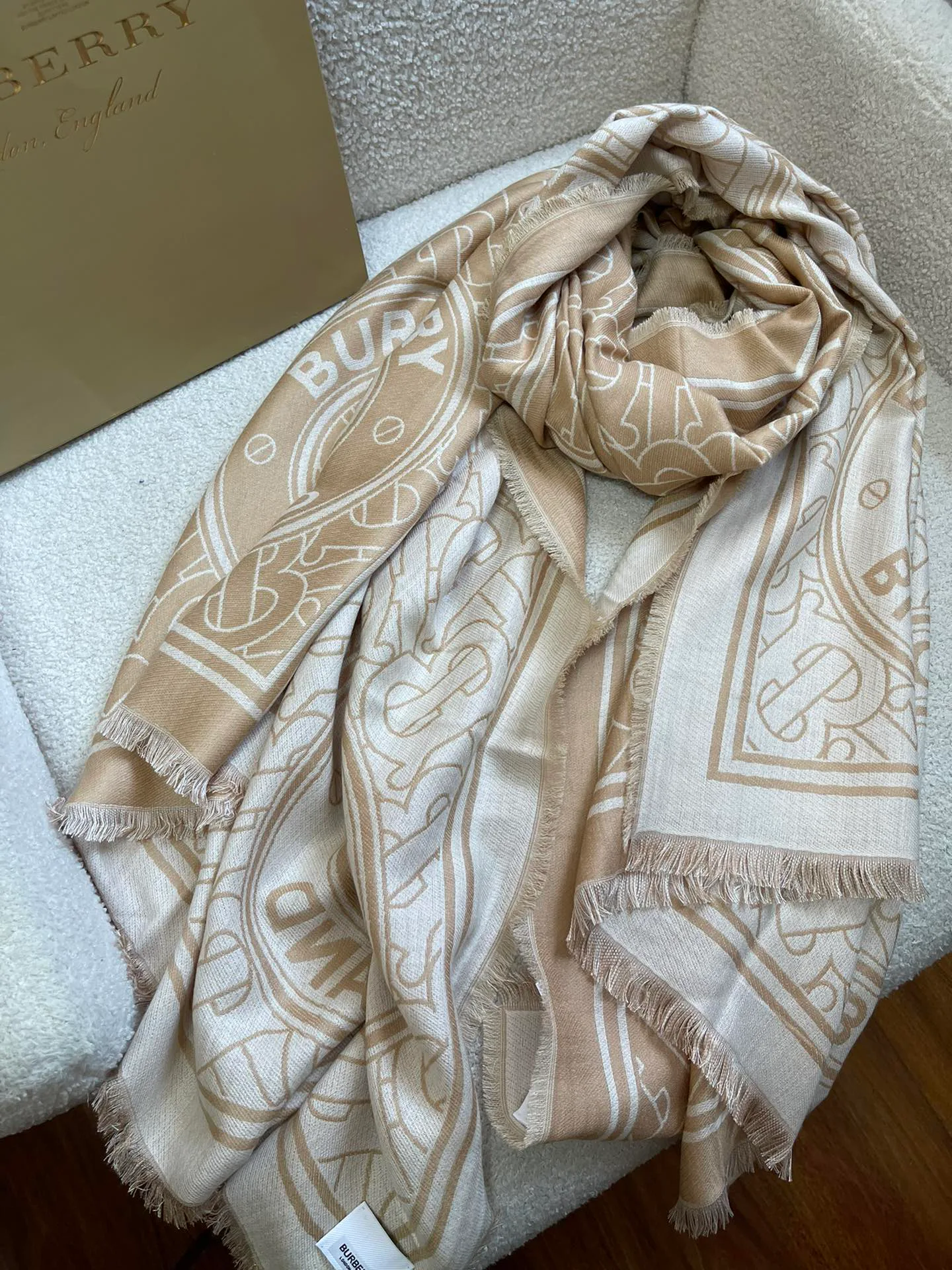 Шарфы Burberry 299252