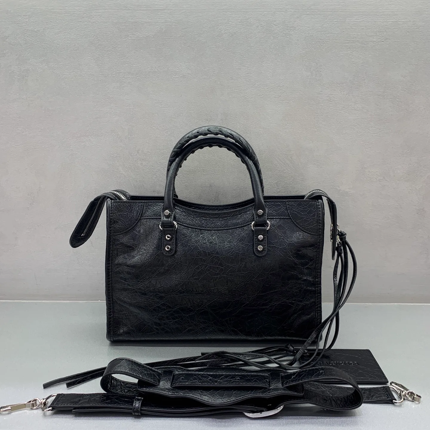 Классические Сумки Женские Balenciaga 18135961