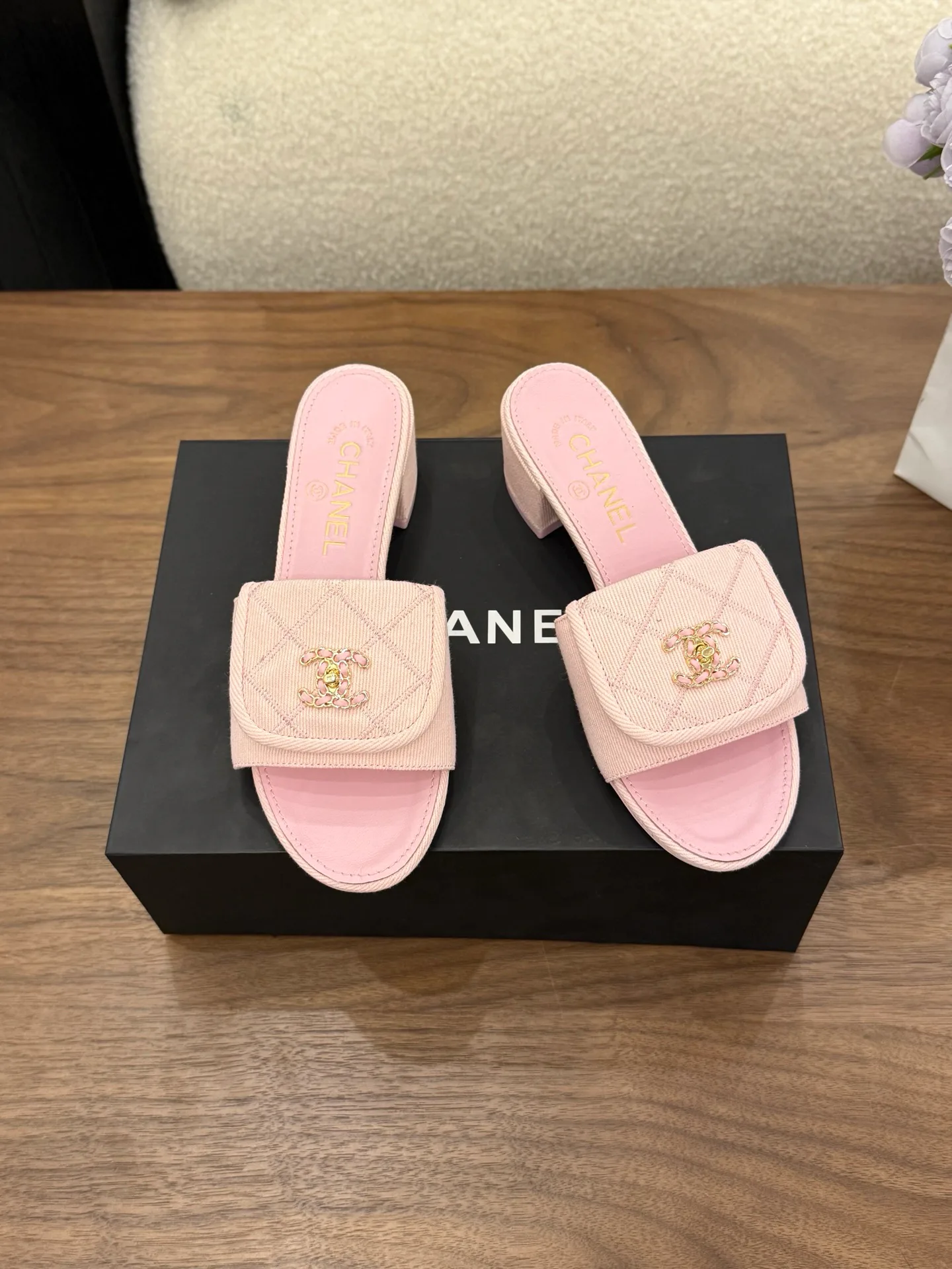 Сандалии Женские Chanel 11559197