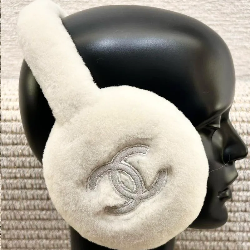 Шарфы Chanel 18347733
