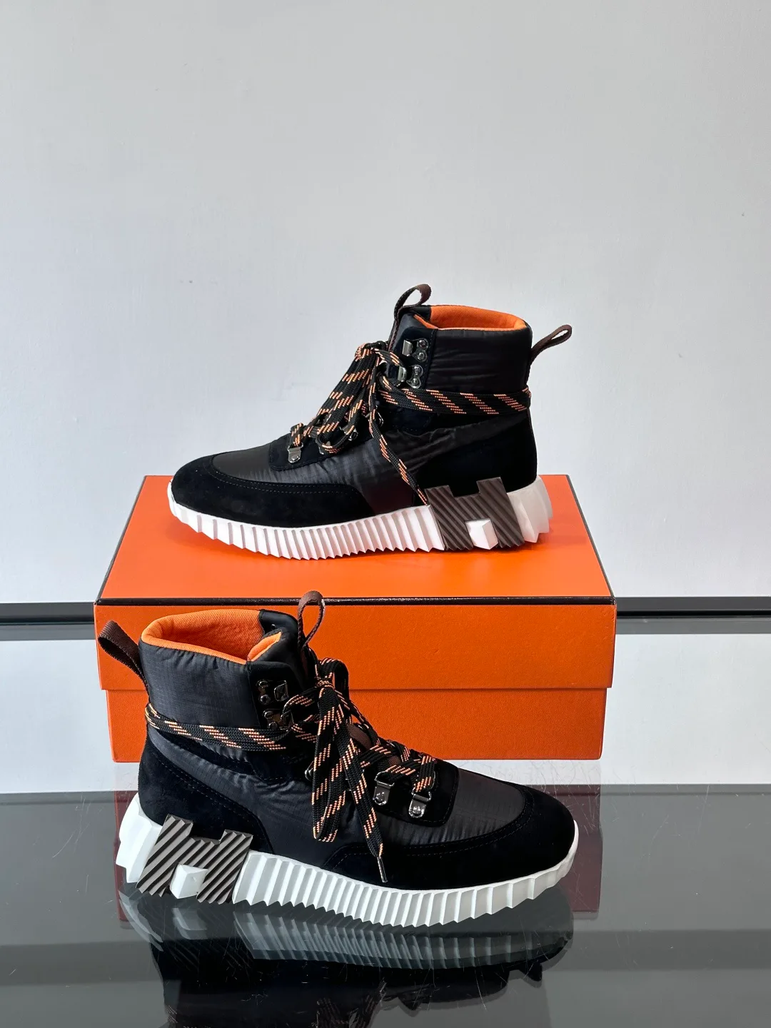 Кроссовки Женские Hermes 211849