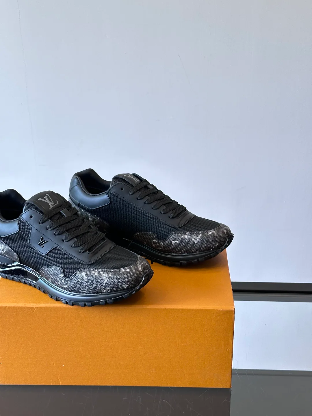 Кроссовки Мужские Louis Vuitton 1142163