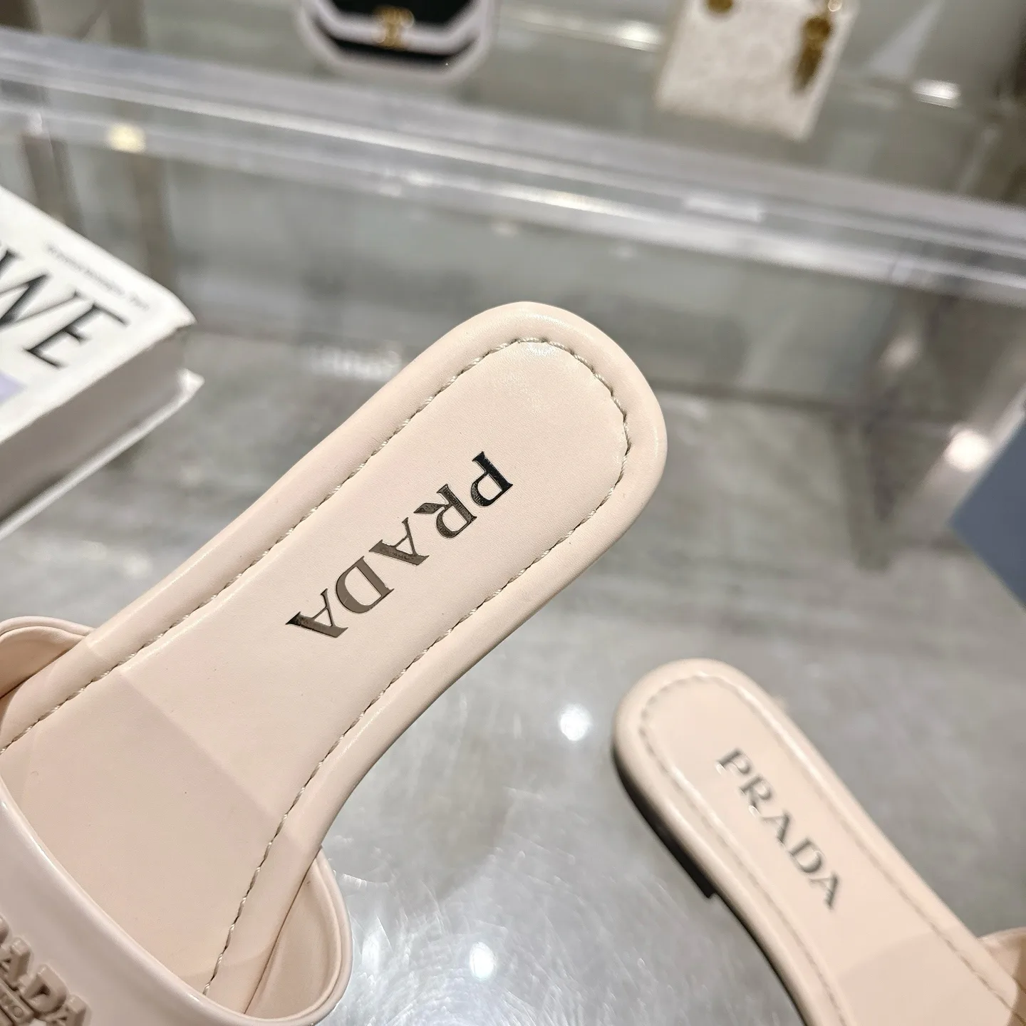 Шлепанцы Женские Prada 490966