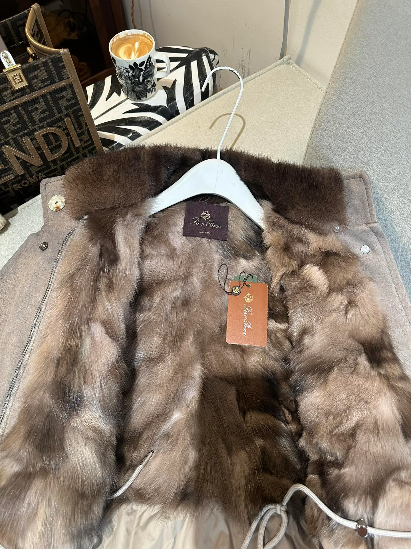 Куртки Женские Loro Piana 384610