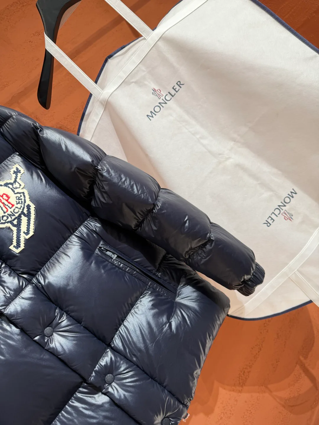 Куртки И Пуховики Мужские Moncler 18237493