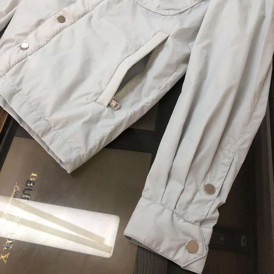 Куртки И Пуховики Женские Moncler 9906937