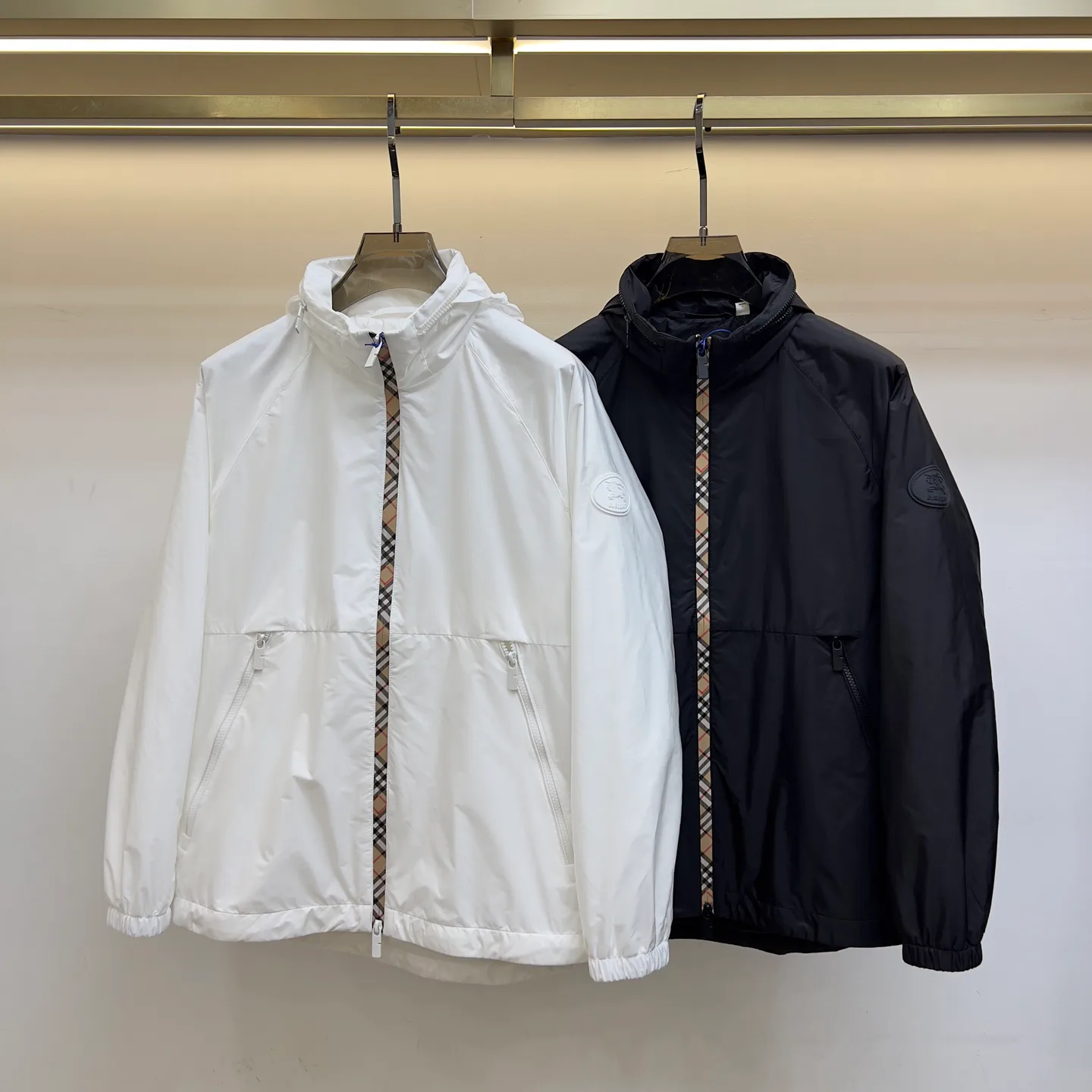 Куртки Женские Burberry 130032