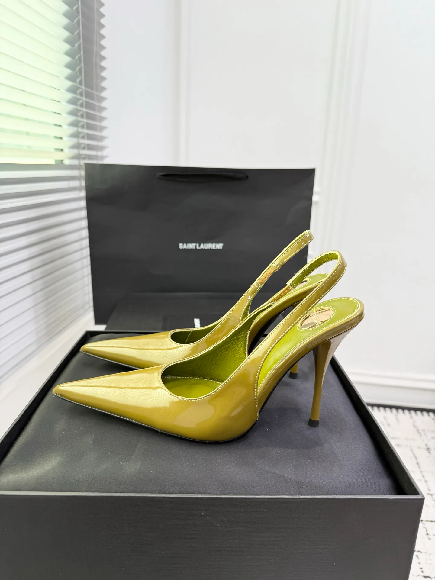 Туфли Женские Saint Laurent 355813