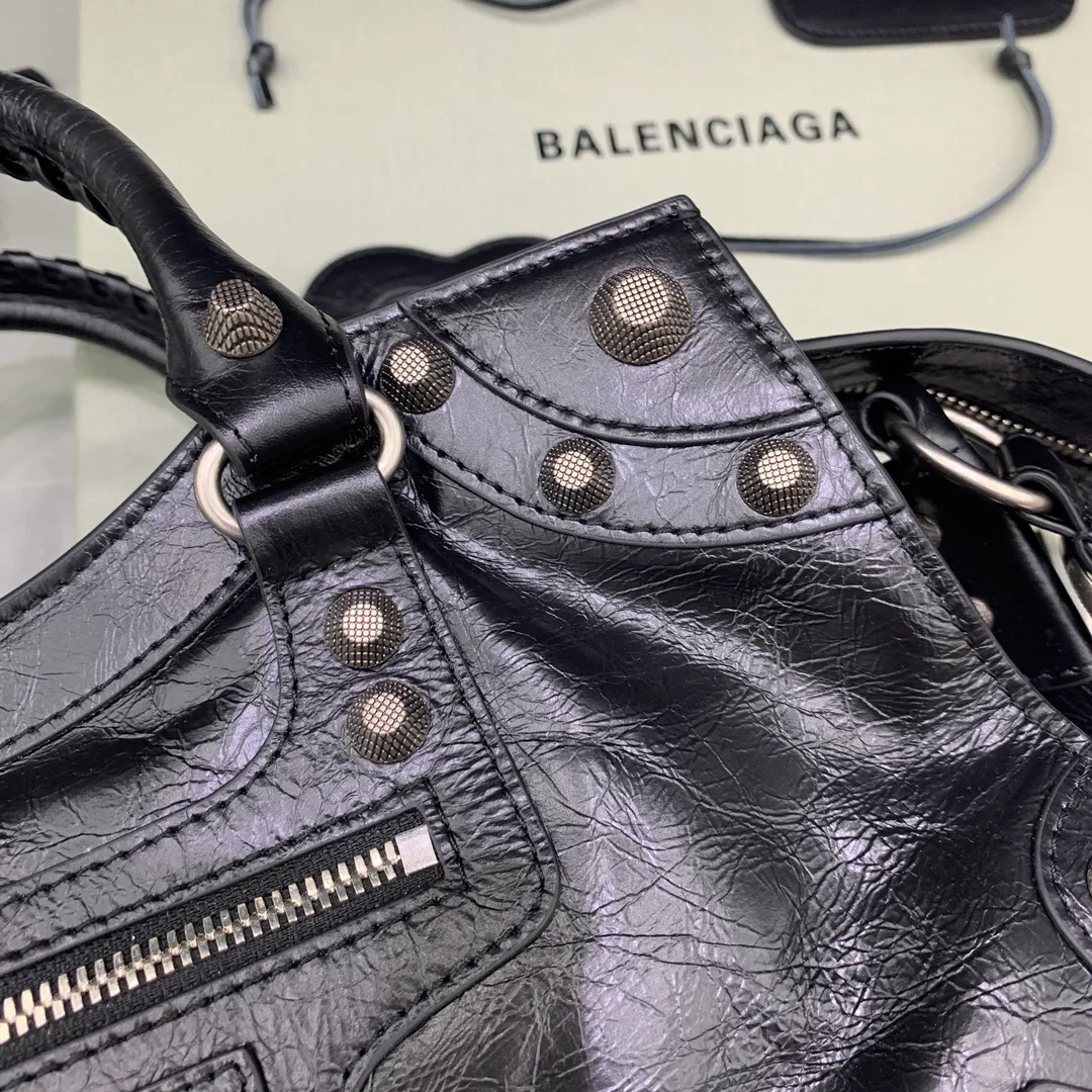 Классические Сумки Женские Balenciaga 17801582
