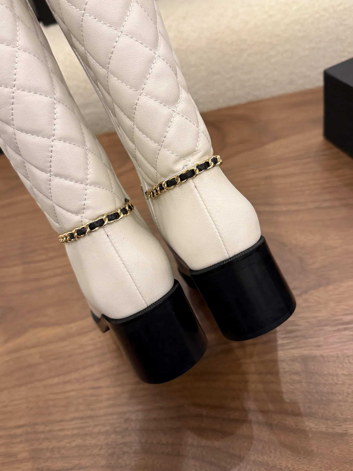 Сапоги Женские Chanel 19050177
