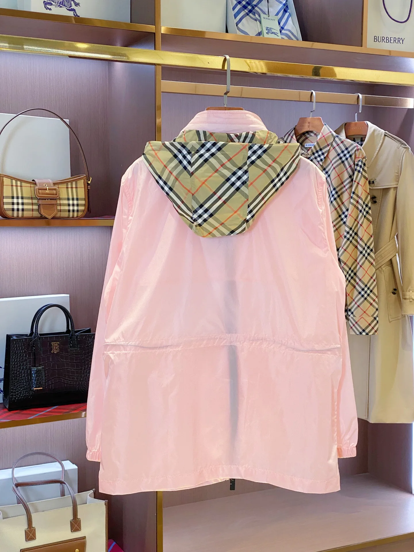 Куртки И Пуховики Женские Burberry 16927091
